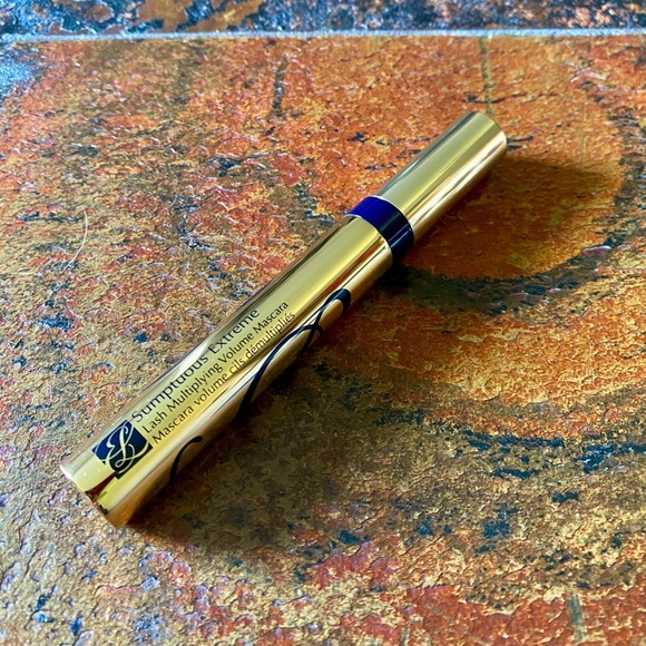 Estee Lauder Other - Estée Lauder Sumptuous Extreme Mascara